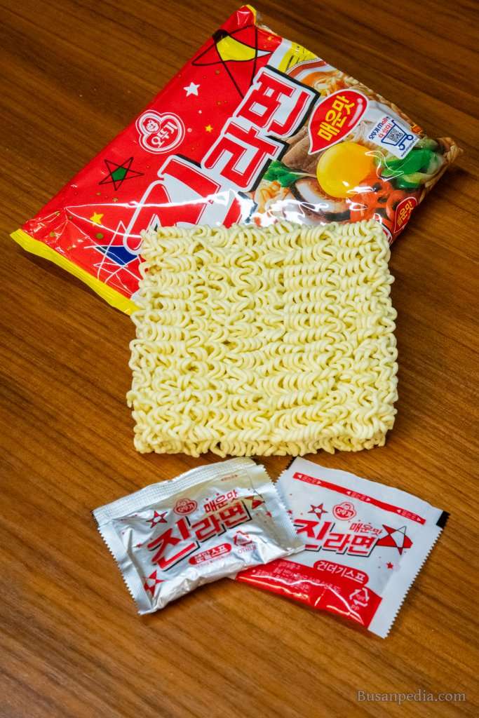 Korean Ottogi Jin Ramen